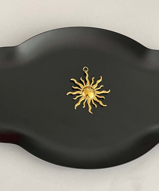 Retro sun charm - Dolché Jewelry