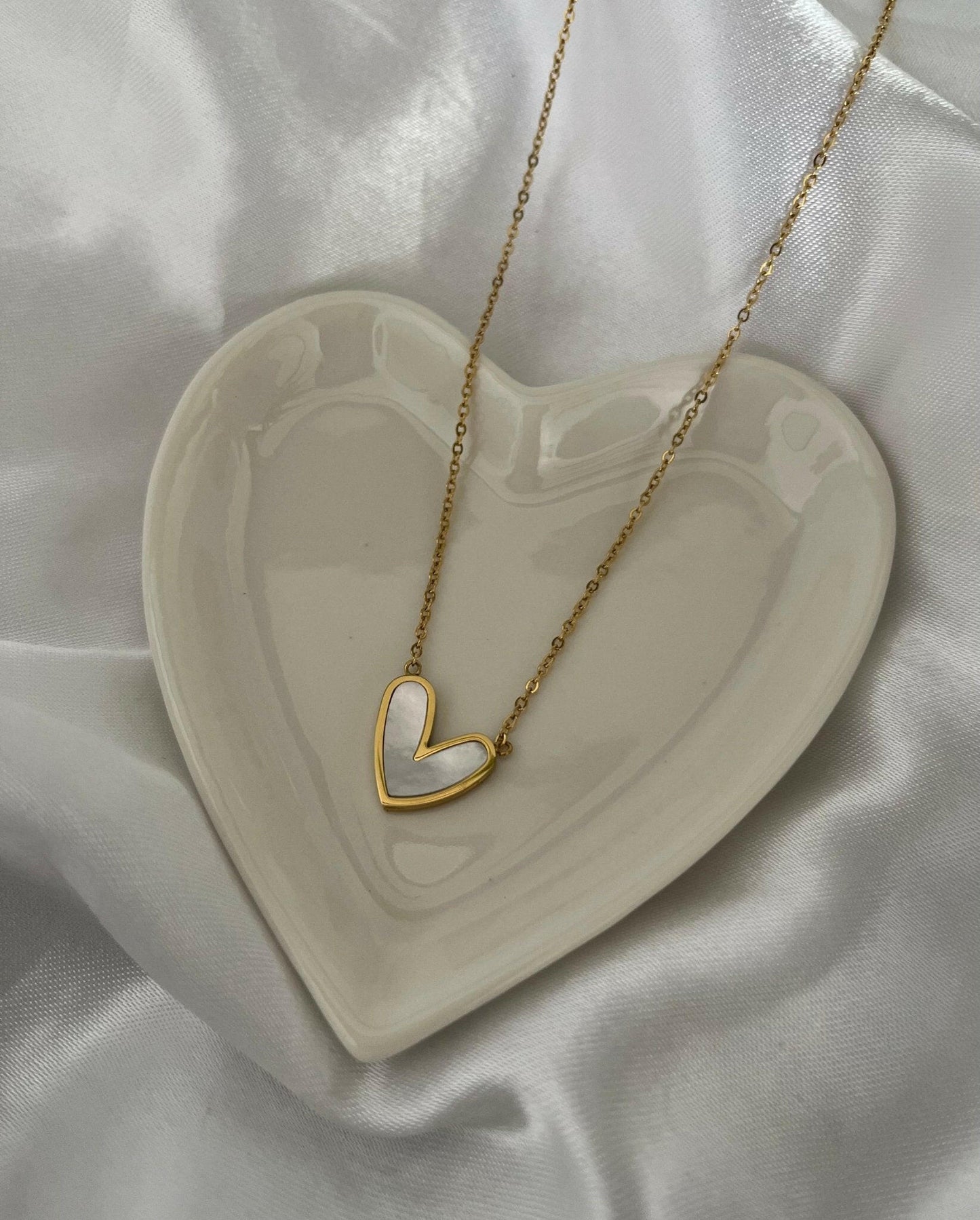 Love me necklace - Dolché Jewelry