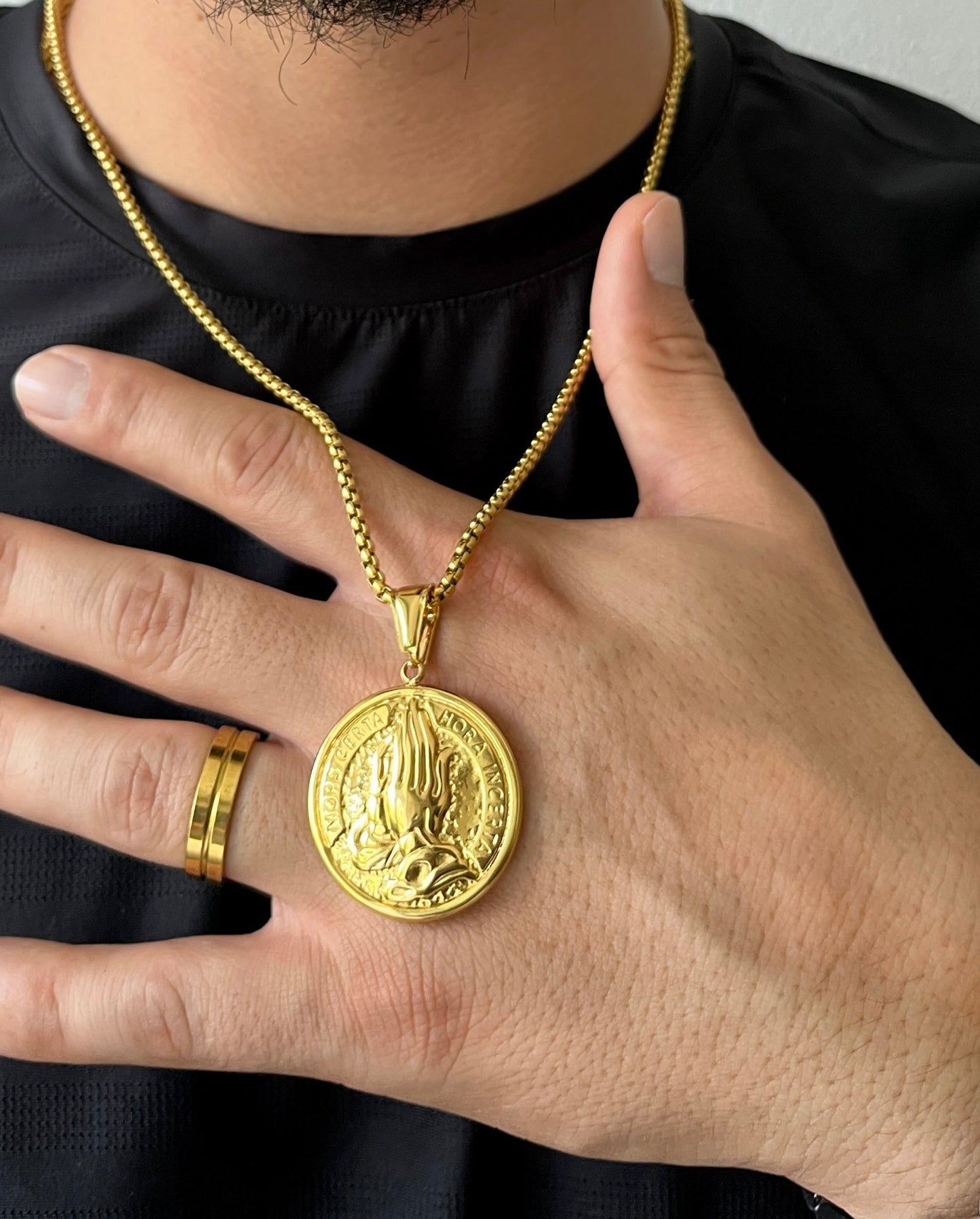 Faith medallion - Dolché JewelryDolché Jewelry