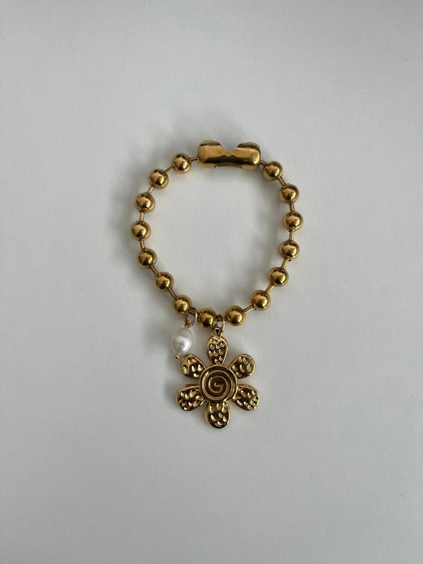 Gold flower chunky bracelet - Dolché JewelryDolché Jewelry