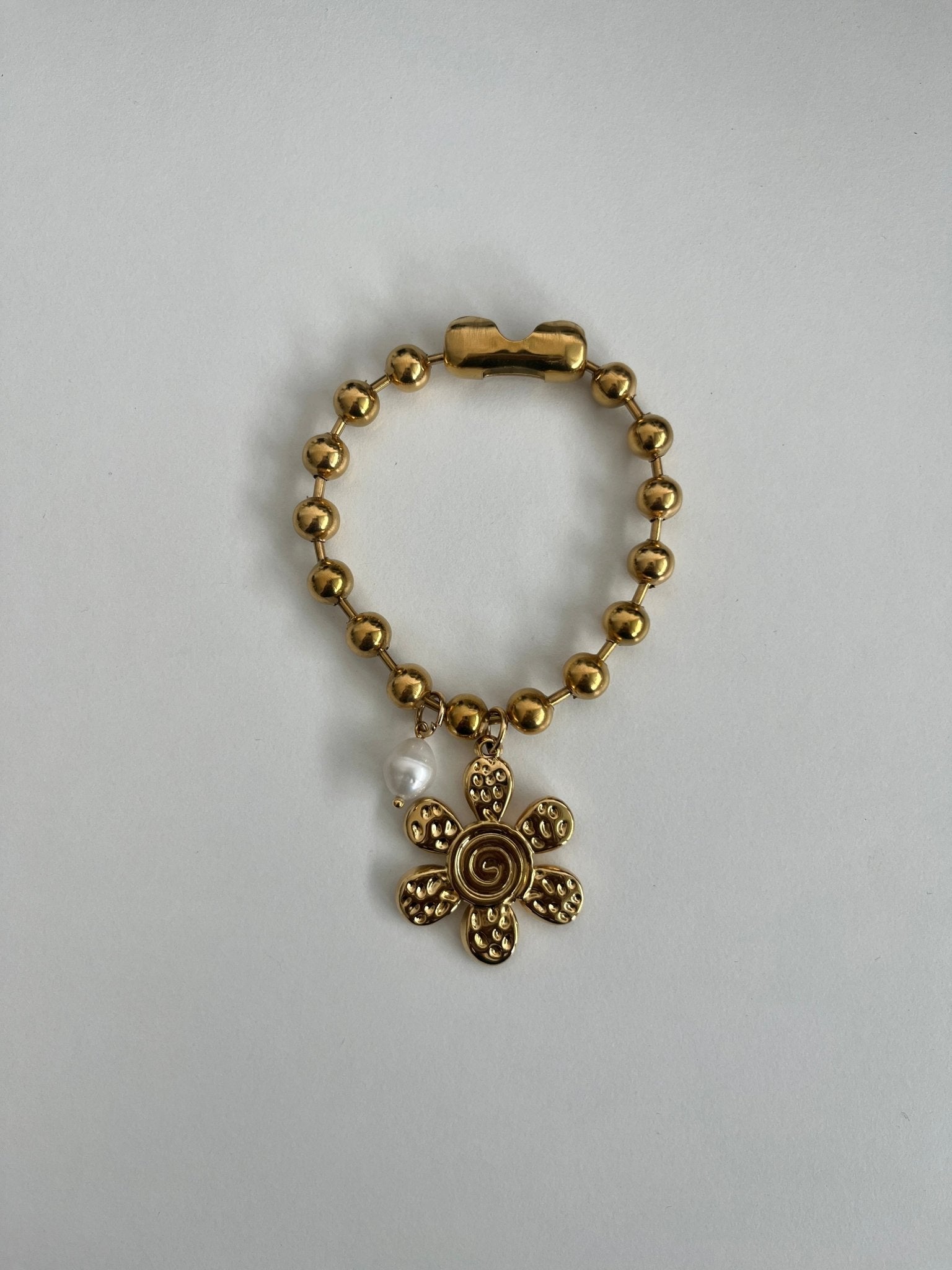 Gold flower chunky bracelet - Dolché JewelryDolché Jewelry