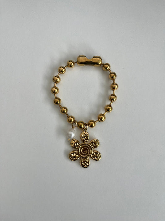 Gold flower chunky bracelet - Dolché JewelryDolché Jewelry