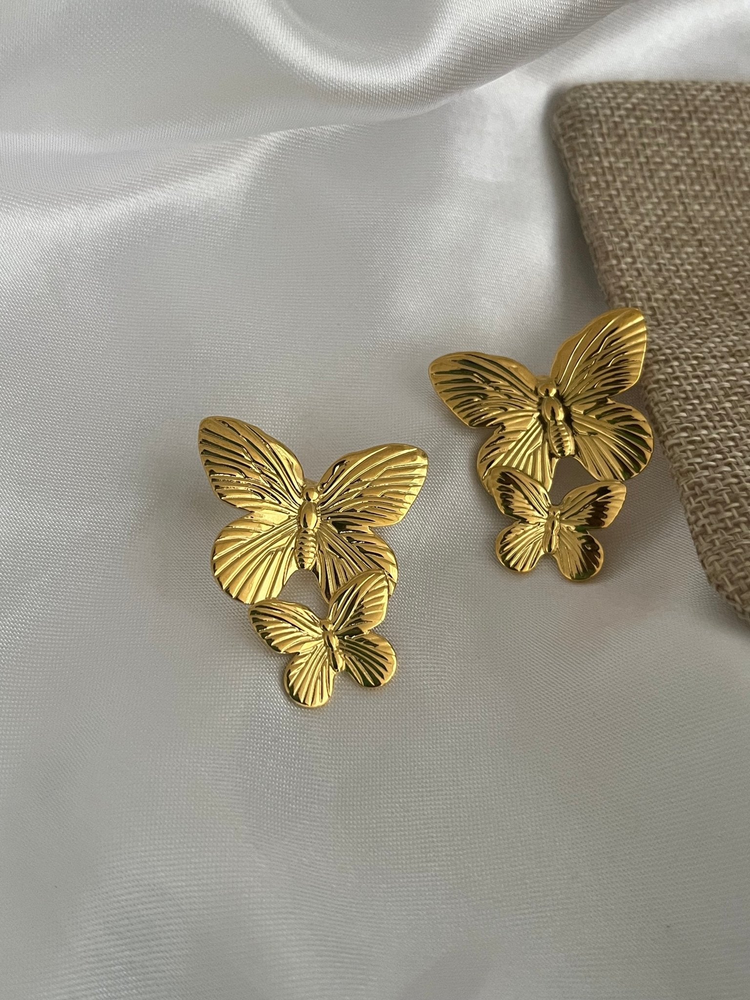 Golden butterfly earrings - Dolché JewelryDolché Jewelry