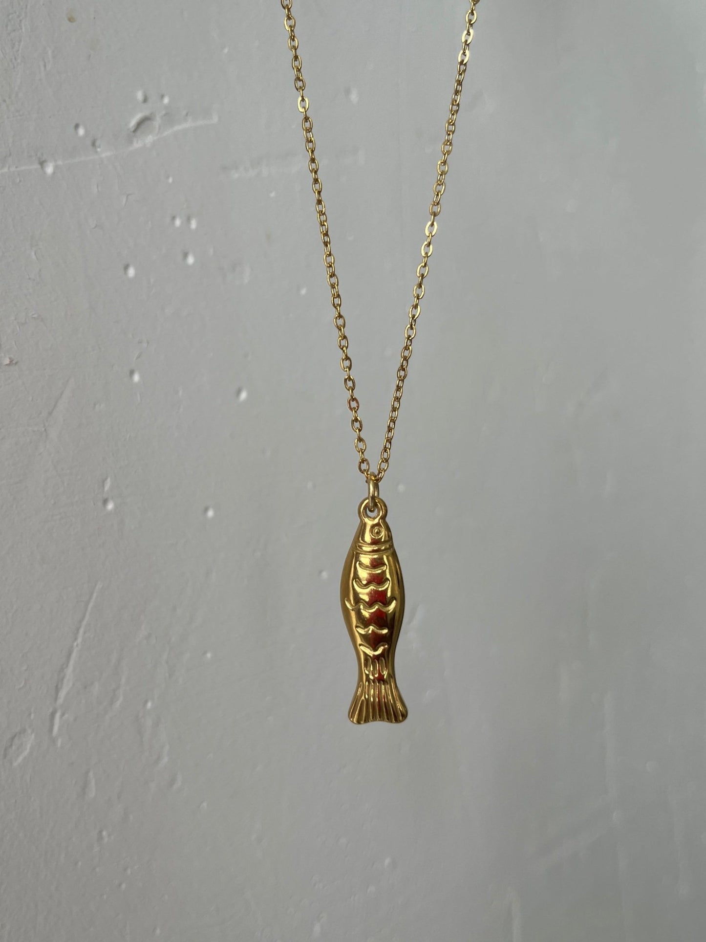 Golden catch necklace - Dolché JewelryDolché Jewelry