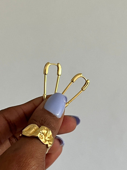 Safety pin earrings - Dolché JewelryDolché Jewelry