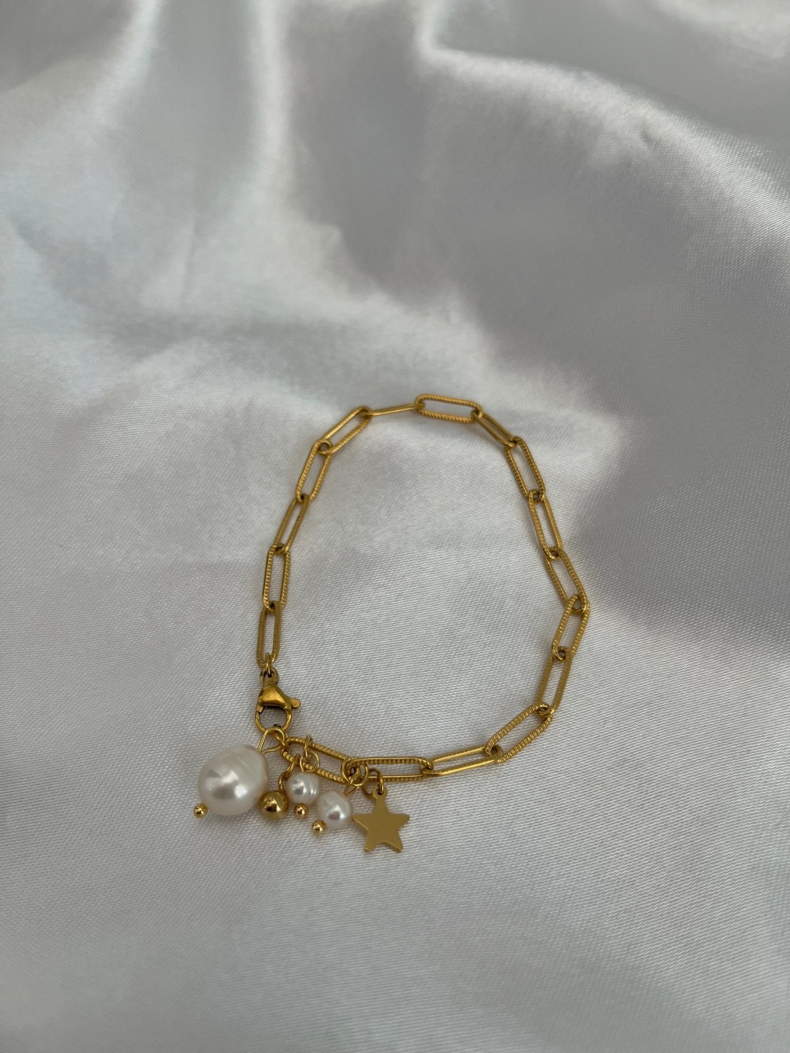 Adella star bracelet - Dolché JewelryBraceletDolché Jewelry